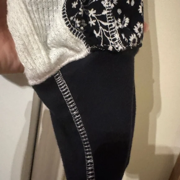 Free People Auxton Wrap Floral Top Black/White 90’s Boho Cottagecore Festival - Picture 5 of 13